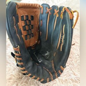 Nike Keystone Diamond Ready II 14- inch Adult Baseball Glove